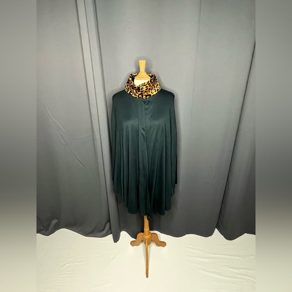 Vintage 80s Kathleen for Sweet Herb‎ Cape